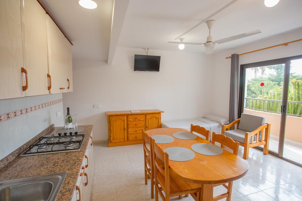Apartamentos Zodiac San Antonio (Ibiza) Exterior foto